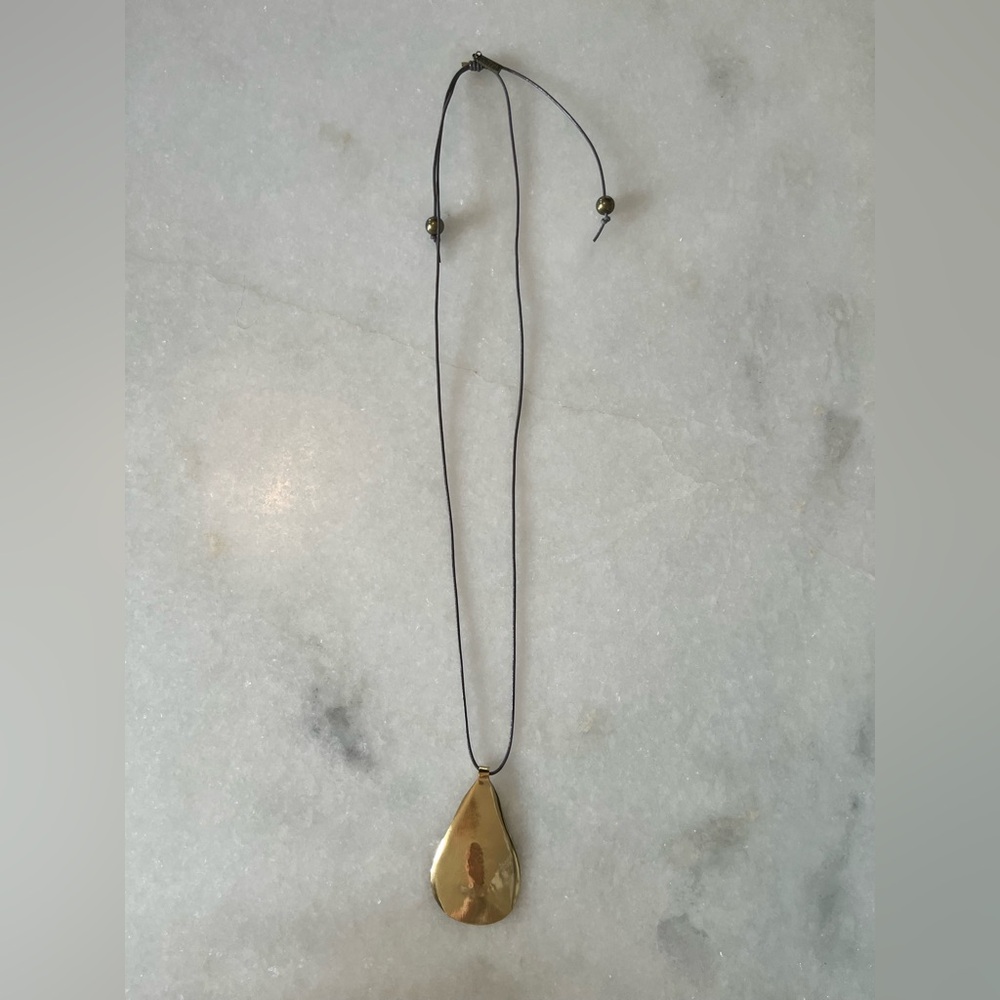 Hammered Gold Tone Teardrop Pendant Necklace
